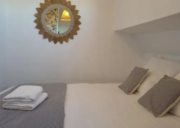 Peniche Alphonsia Maria *